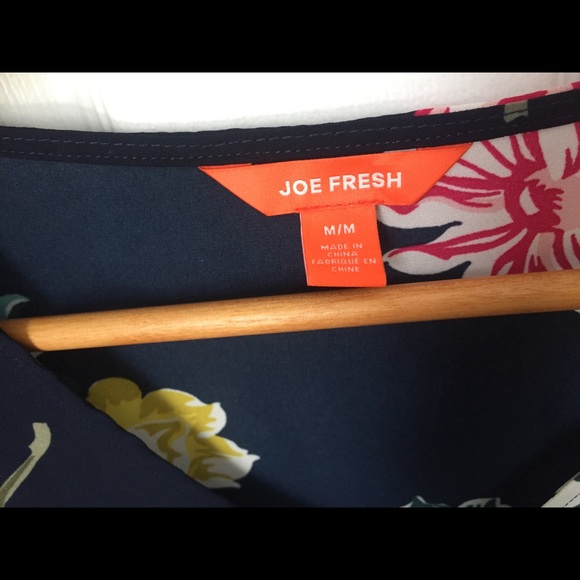 Joe Fresh Blue Floral Blouse, Size M - Picture 4 of 7